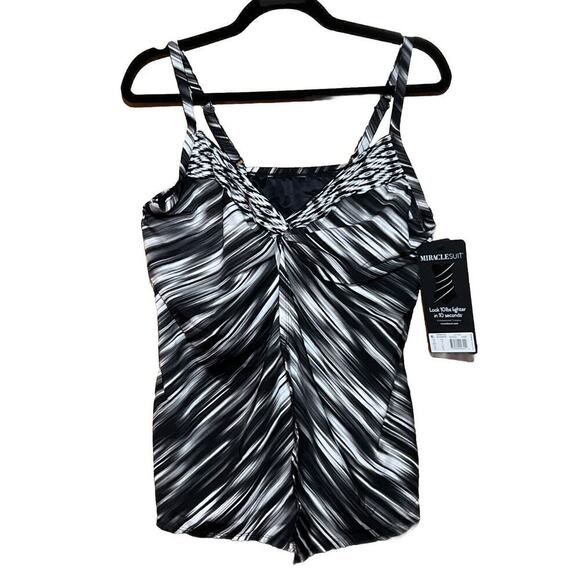 Miraclesuit Love Knot Black&White Underwire Tankini Size 18 DD Cup Msrp $146.00 - Picture 2 of 6
